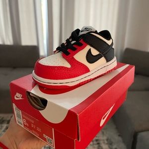 Nike Dunk Low  NWT 6c
